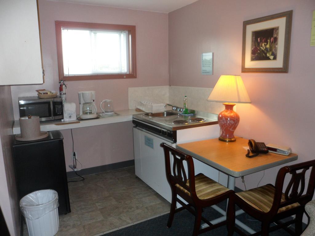 The Silver Birch Motel Goderich Zimmer foto